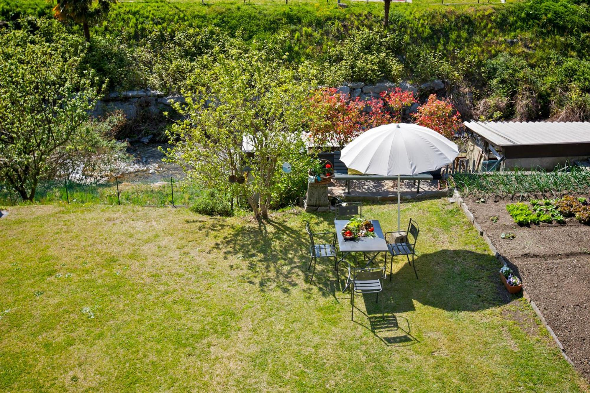 Casa Limoni Apartment Cannero Riviera Bagian luar foto