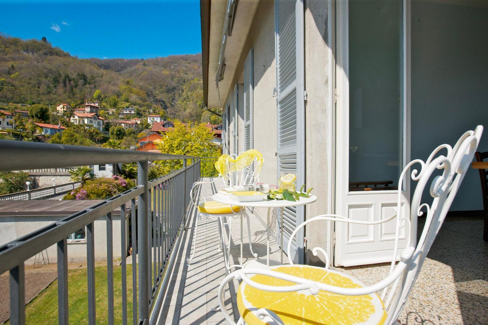 Casa Limoni Apartment Cannero Riviera Bagian luar foto